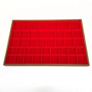 Vassoio per monete in legno e velluto rosso a 40 caselle quadrate miste 1